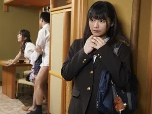 Trân châu mới lớn cướp anh xã của mẹ